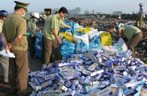 Phòng, chống buôn lậu, gian lận thương mại và hàng giả Phòng, chống buôn lậu, gian lận thương mại và hàng giả